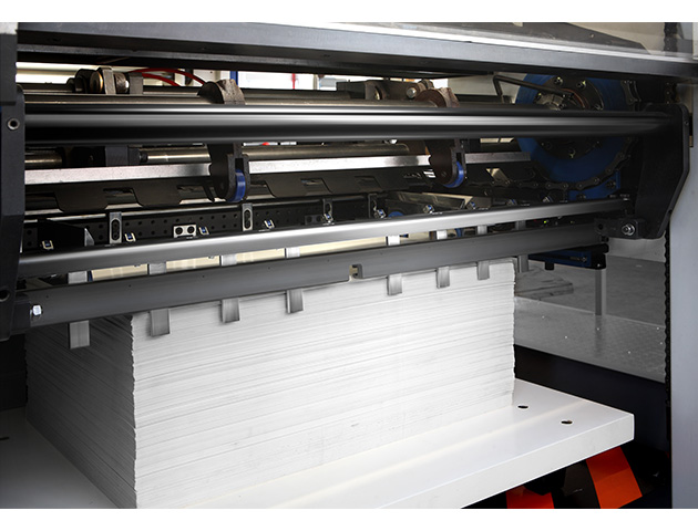 LH-1050DS全自動(dòng)清廢深壓紋模切機(jī)